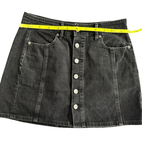 American Eagle Woman’s Hi-Rise Aline Jeans Skirt 4 Button Front Denim - Picture 7 of 9